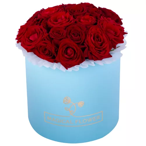 Авторский букет цветов из 21 красной розы premium в голубой шляпной коробке