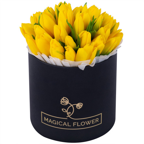 35 желтых тюльпан в черной шляпной коробке