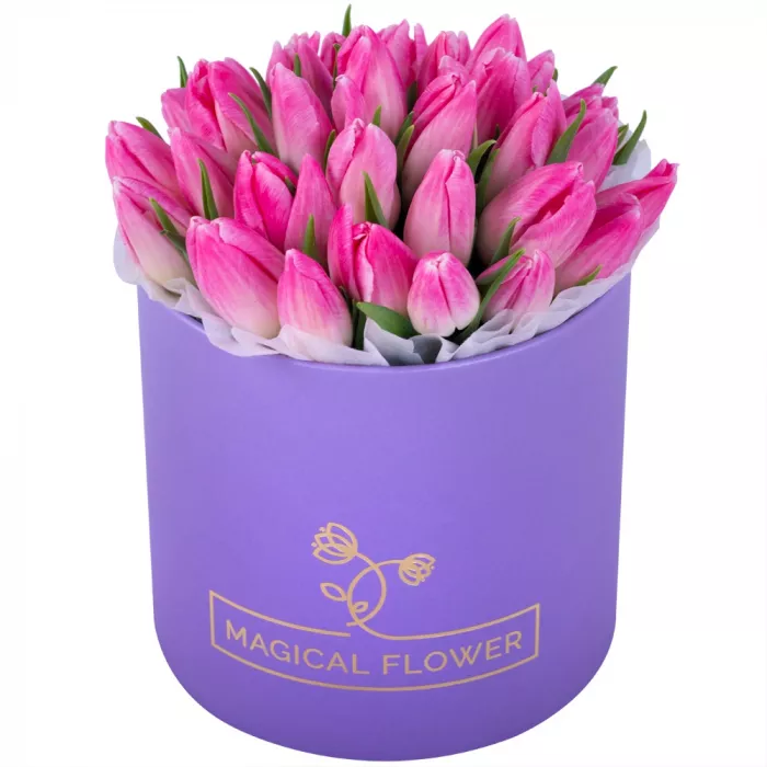 35 розовых тюльпан в фиолетовой шляпной коробке