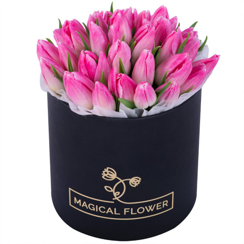 35 розовых тюльпан в черной шляпной коробке