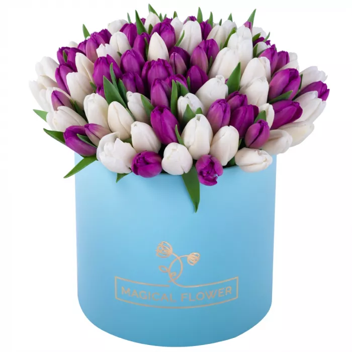 101 тюльпан микс в голубой шляпной коробке