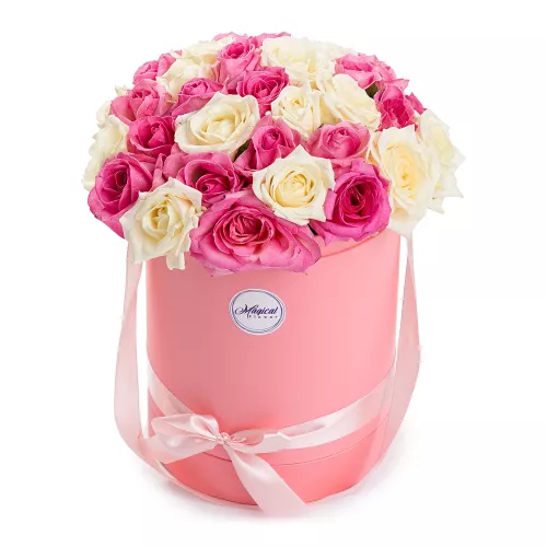 35 разноцветных роз 40 см в шляпной коробке