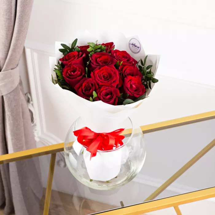 Букет из 11 красных роз 40 см
