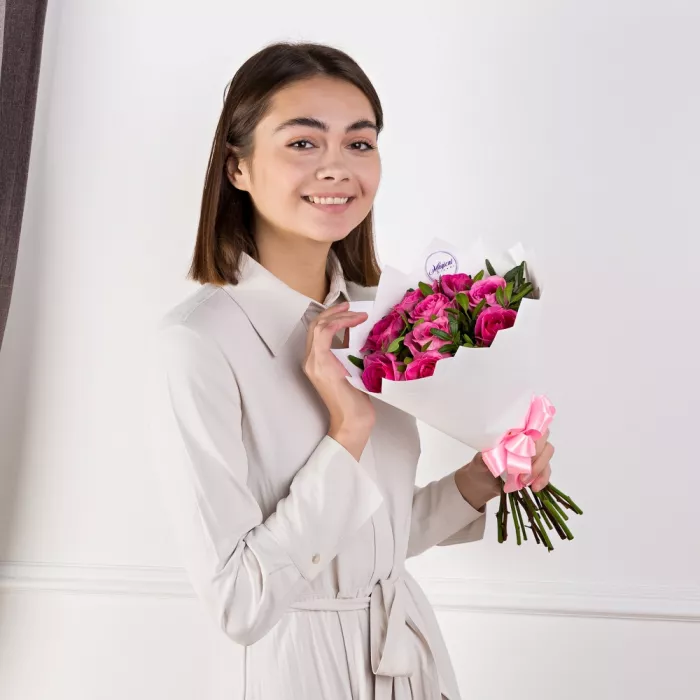 Букет из 9 розовых роз