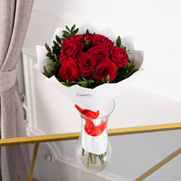 Букет из 9 красных роз 50 см