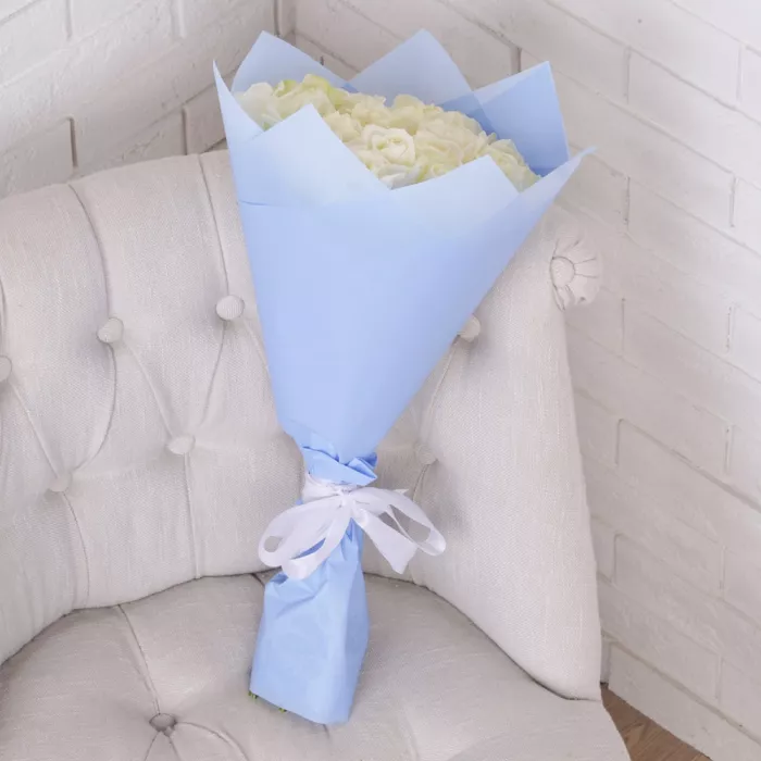 21 белая роза Premium 40 см