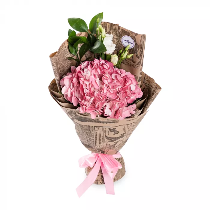 Букет из гортензии и эустомы