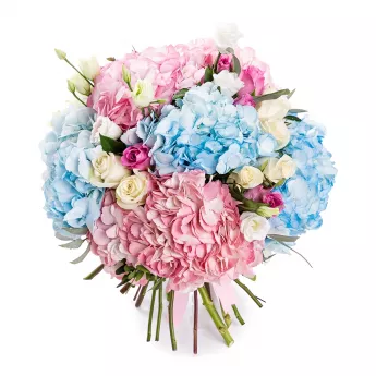 Букет из роз, гортензий и эустом