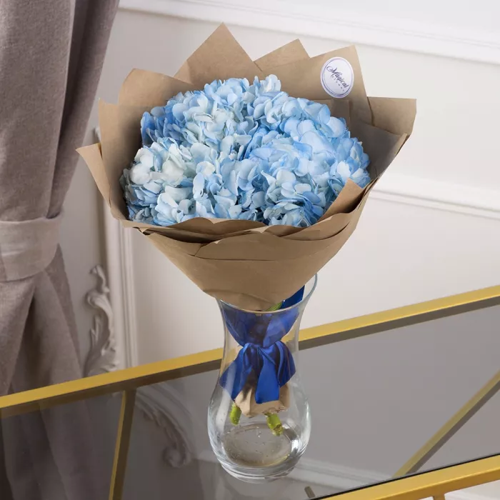 Букет из 3 голубых гортензий