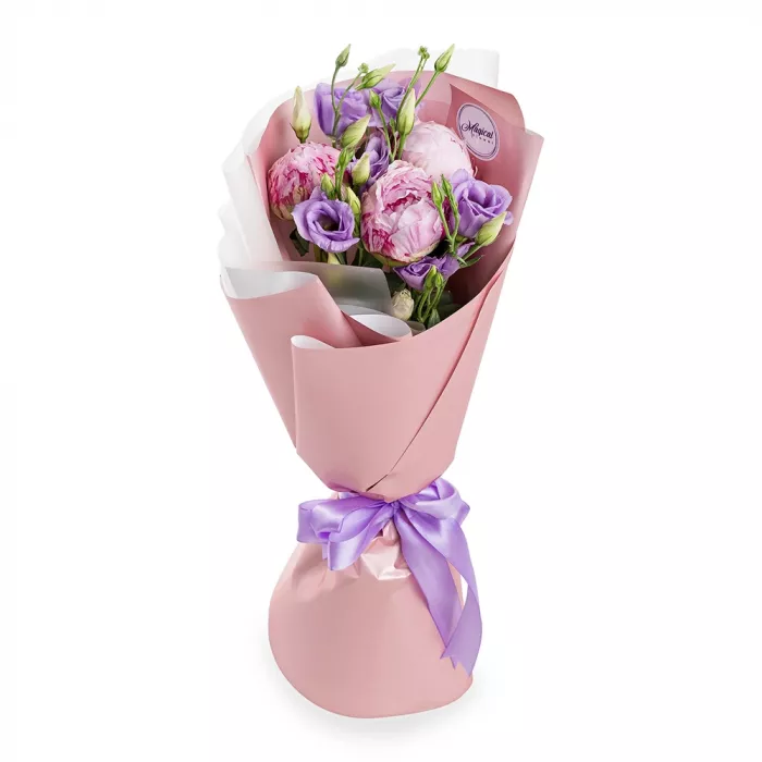 Букет из пионов и эустом