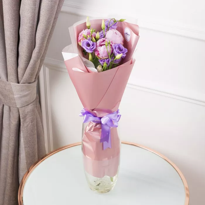 Букет из пионов и эустом