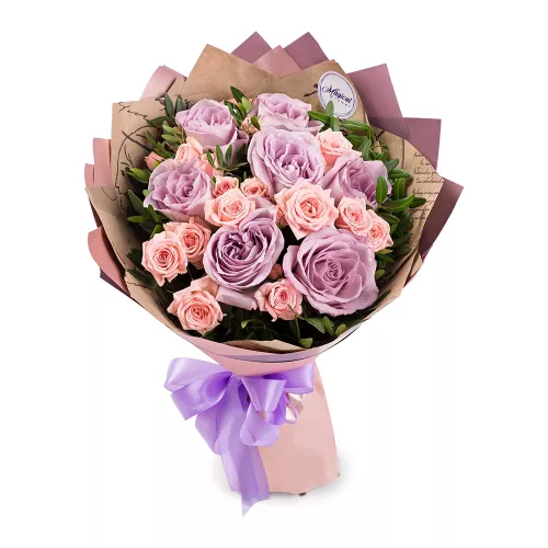 Букет цветов для коллеги из кенийских и кустовых роз