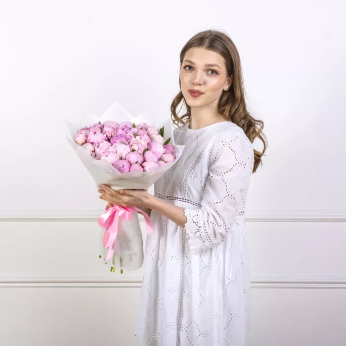 Букет из 21 розового пиона