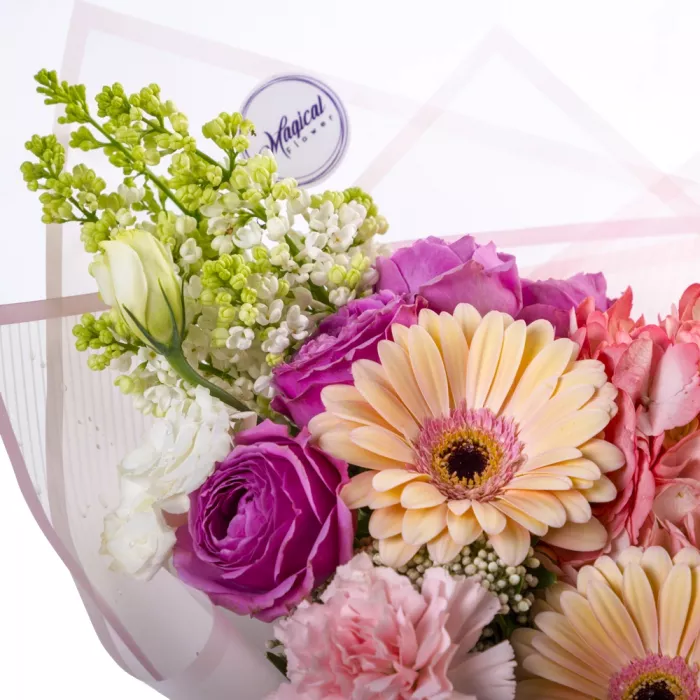 Букет из гортензий, гербер и сирени