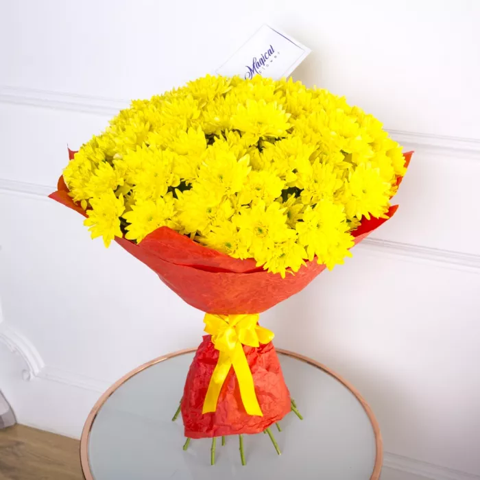 Букет из 21 желтой хризантемы