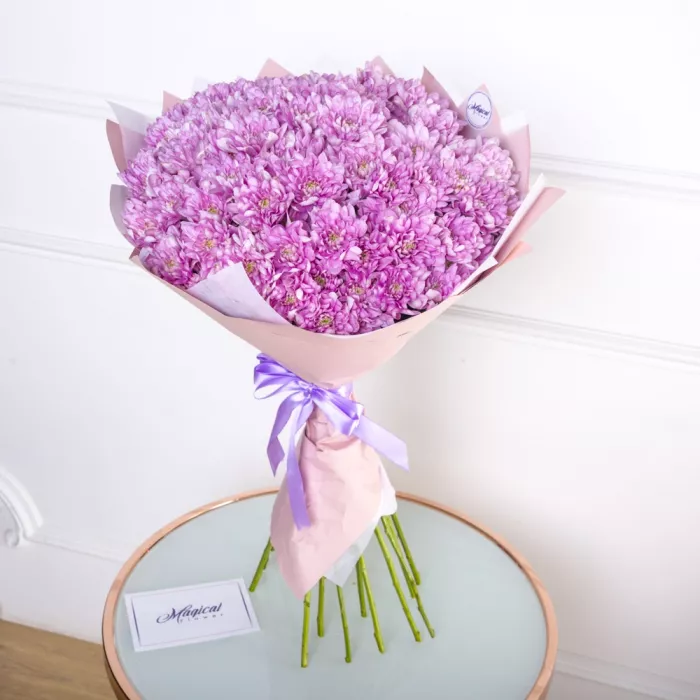 Букет из 19 сиреневых хризантем Букет из 19 сиреневых хризантем