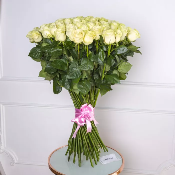 Букет из 101 белой розы Эквадор 100 см