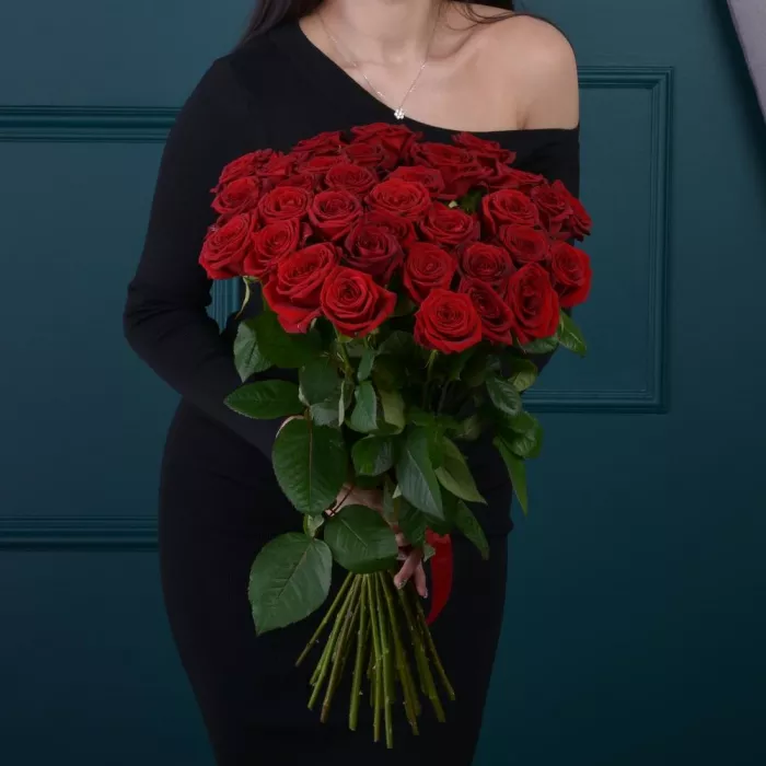 Букет из 35 красных роз Premium 60 см