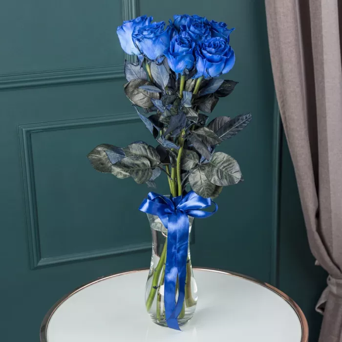 Букет из 7 синих роз 70 см