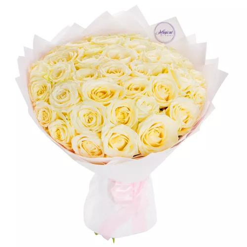 Букет на День матери из 51 белой розы в пленке 40 см