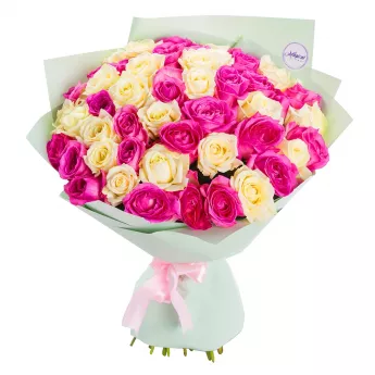 Букет из 51 разноцветной розы 50 см