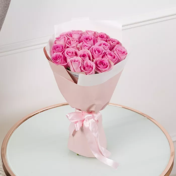 21 розовая роза Premium 40 см