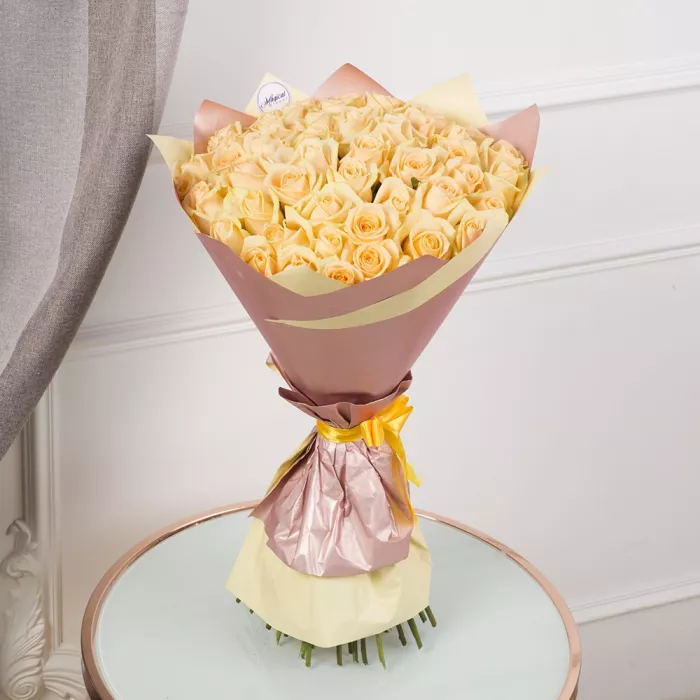 51 желтая роза premium 60 см