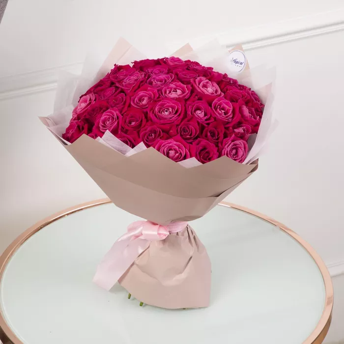 Букет из 51 малиновой розы 40 см