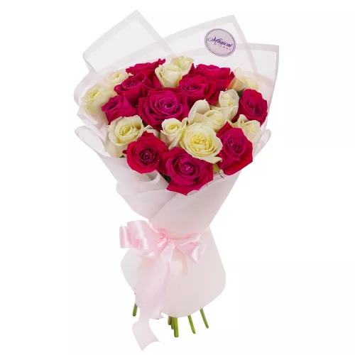 Букет из 21 разноцветной розы