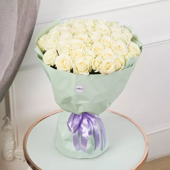 Букет из 51 белой розы 60 см