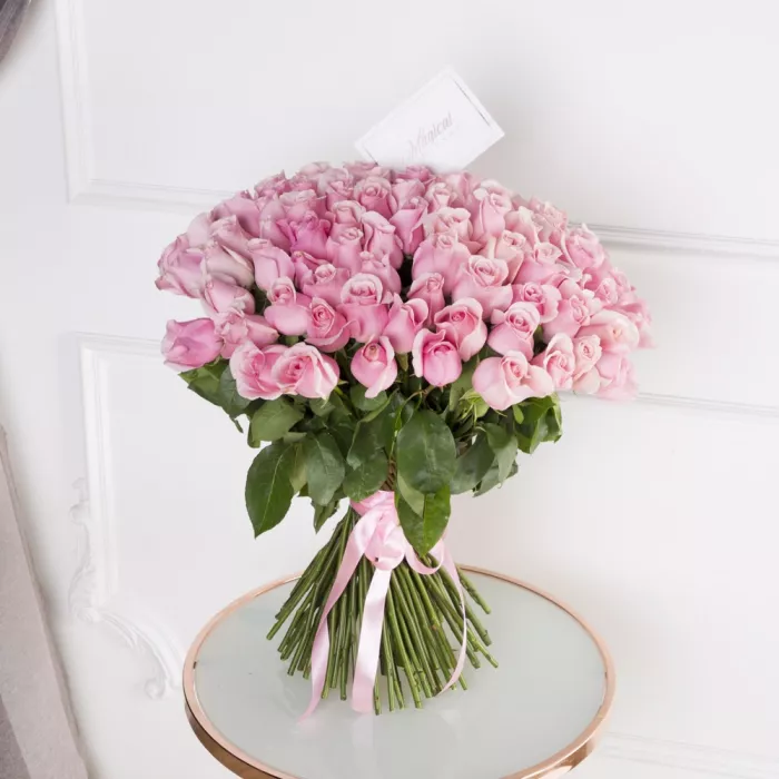 101 розовая роза Эквадор 70 см