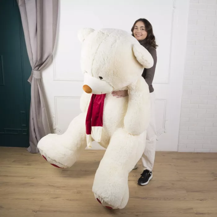 Большой плюшевый белый мишка