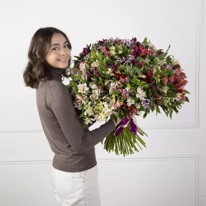 101 разноцветная альстромерия