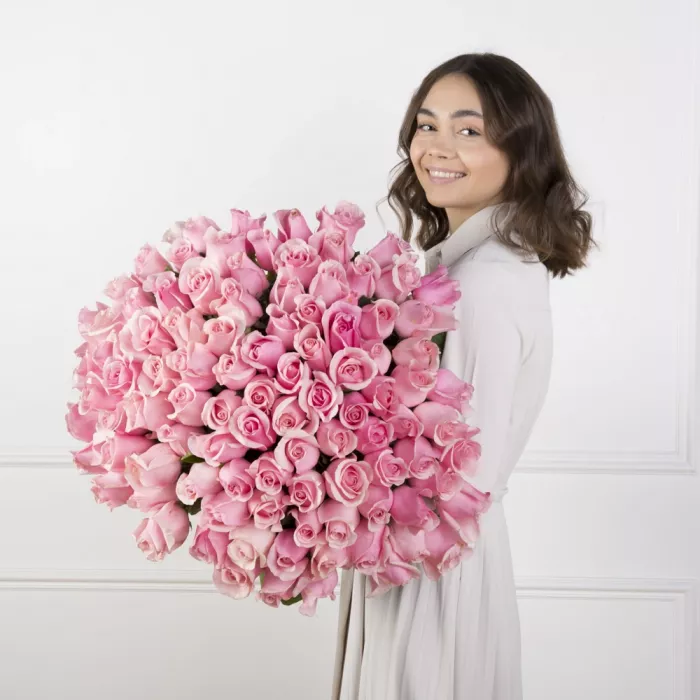 101 розовая роза Эквадор 70 см