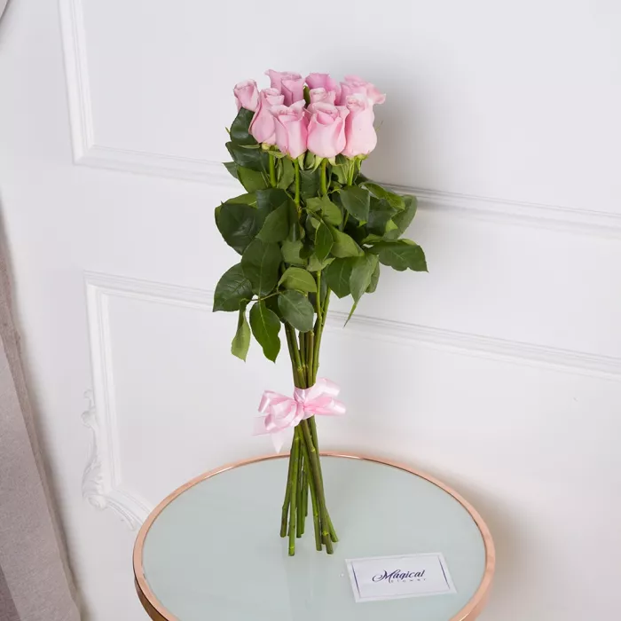 Букет из 9 розовых роз Эквадор 70 см