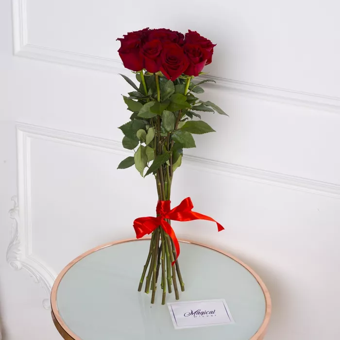 Букет из 11 красных роз Эквадор 70 см