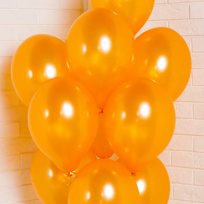 Букет из латексных оранжевых шаров