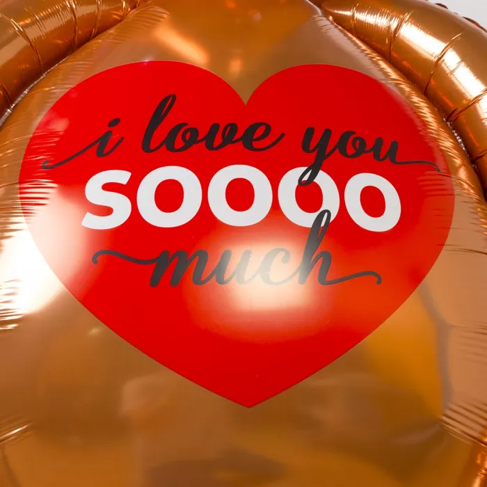 Композиция с воздушным шаром и медведем