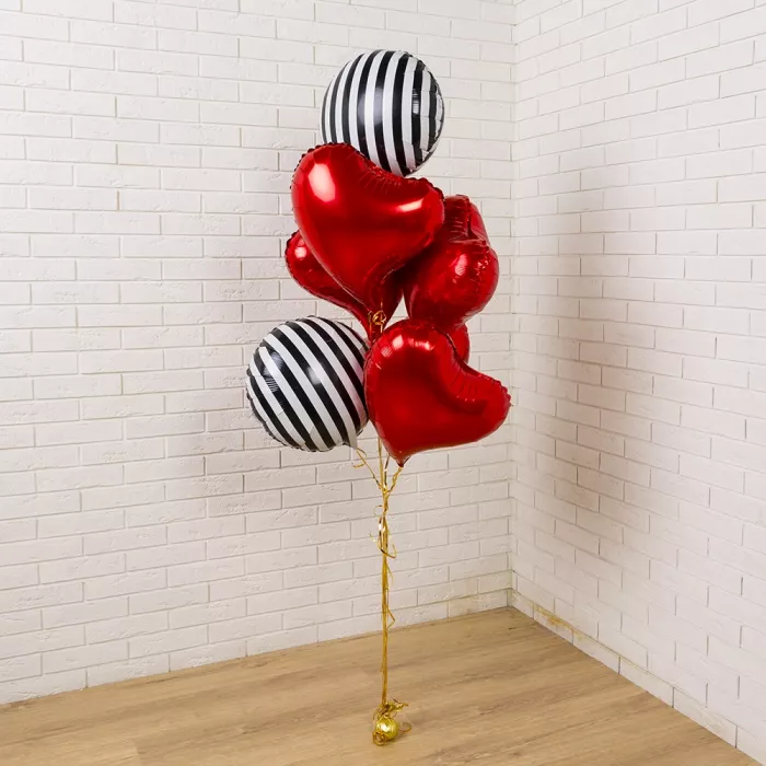 Фонтан шаров сердца с изгибом