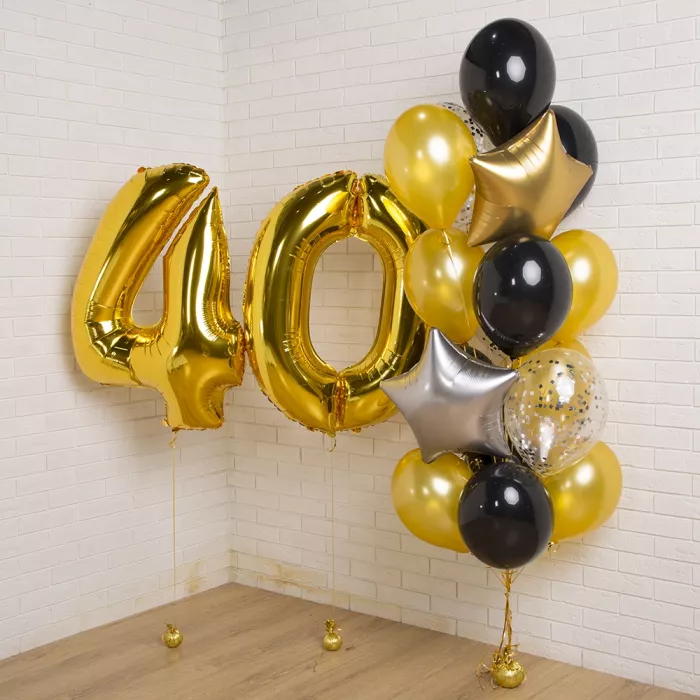 Композиция шаров с золотыми фонтанами и цифрой Композиция шаров с золотыми фонтанами и цифрой