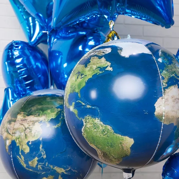 Композиция шаров планета Земля