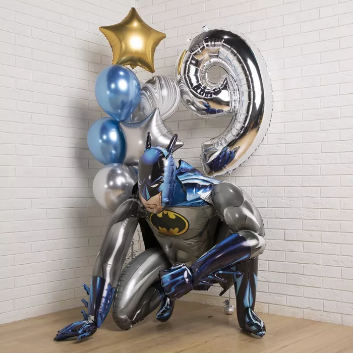 Композиция шаров с фигурой Бэтмена