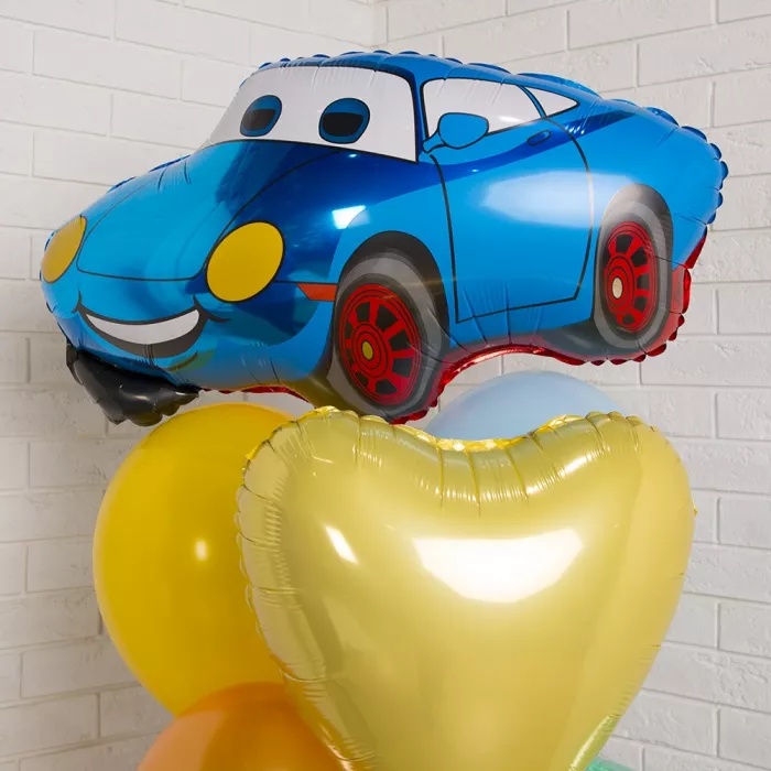 Фонтан шаров с тачкой Молния МакКуин