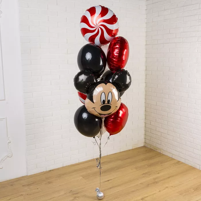 Фонтан шаров с Микки Маусом и цифрой