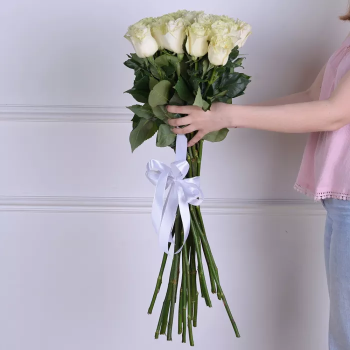 Букет из 21 белой розы Эквадор 70 см