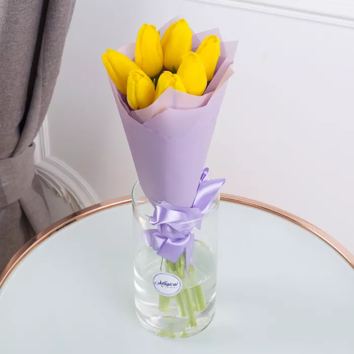 7 желтых тюльпанов