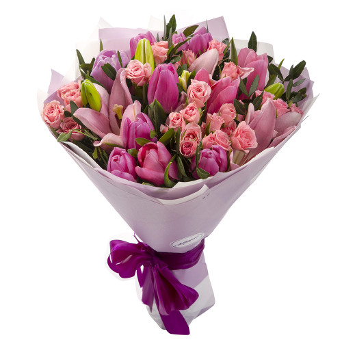 Букет из роз, тюльпанов и лилий