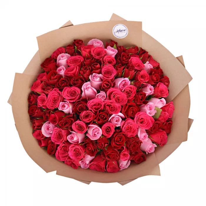 Букет из 101 розы Ягодный микс в крафте