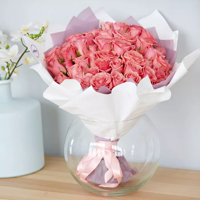 51 розовая роза в стиле Magical