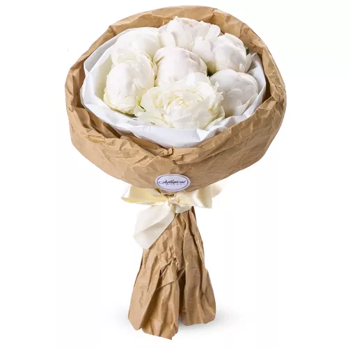 Букет из 7 белых пионов